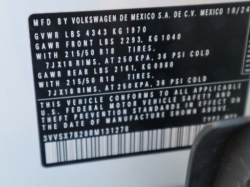 Used 2024 Volkswagen Taos SE image 37