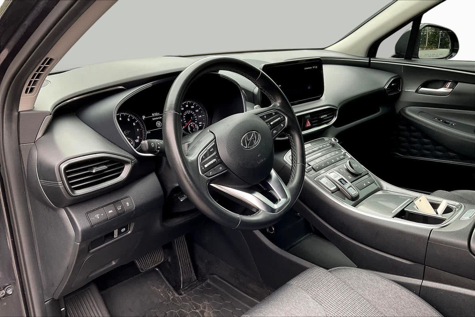 Used 2023 Hyundai Santa Fe SEL FWD image 17