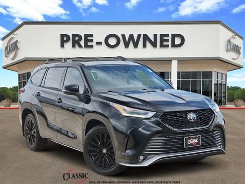 Used 2025 Toyota Highlander XSE AWD/4WD image 1