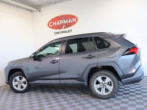 Used 2020 Toyota RAV4 XLE FWD image 3