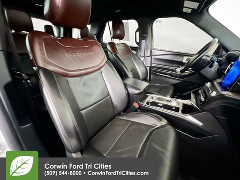 Used 2020 Ford Explorer Platinum image 18