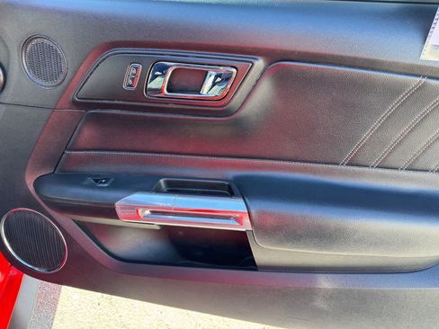 Used 2017 Ford Mustang GT Premium image 16