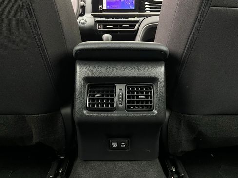 Used 2025 Toyota Camry LE image 12