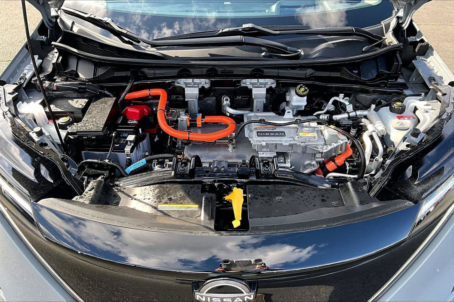 Used 2024 Nissan Ariya AWD image 30