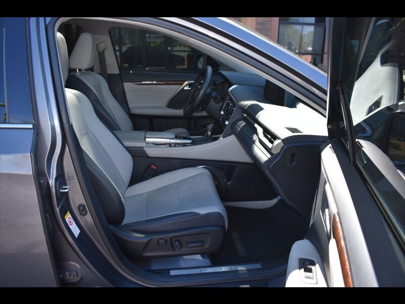 Used 2017 Lexus RX 350 FWD w/ Premium Package image 32