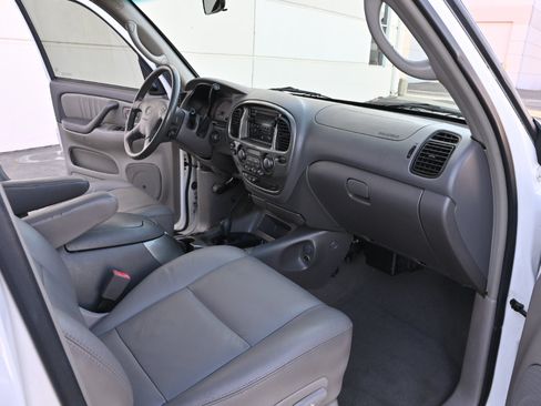 Used 2002 Toyota Sequoia Limited AWD/4WD image 12