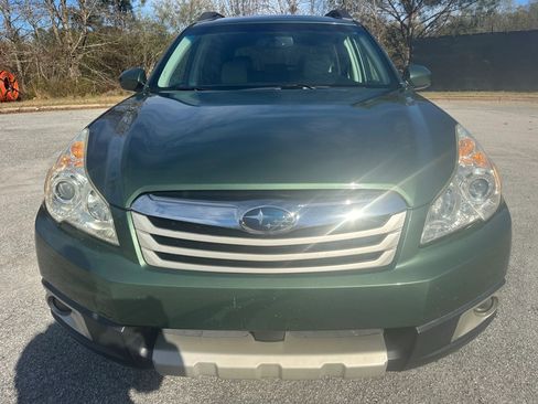 Used 2011 Subaru Outback 2.5i Premium image 8