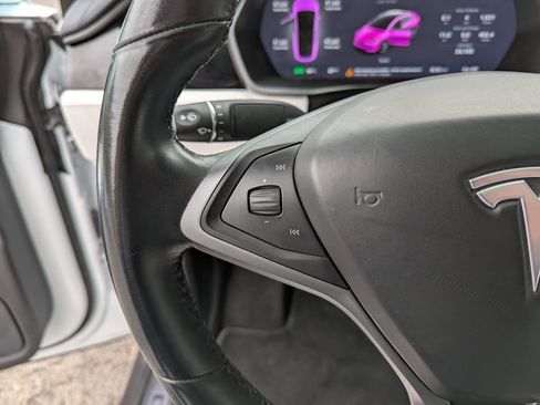 Used 2020 Tesla Model X Long Range AWD/4WD image 15