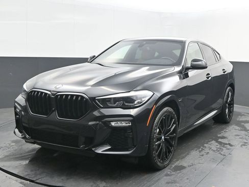 Used 2021 BMW X6 sDrive40i w/ M Sport Package image 3
