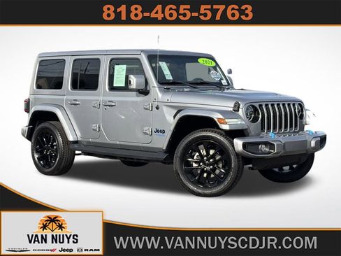Used 2021 Jeep Wrangler Unlimited Sahara image 1