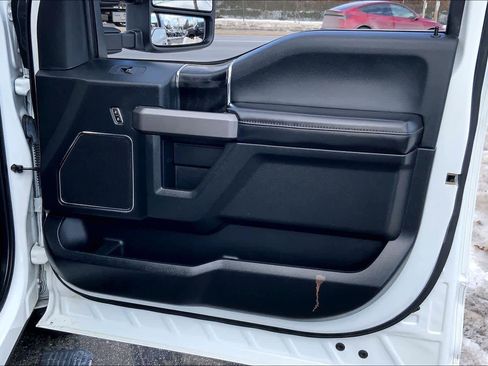 Used 2020 Ford F150 Platinum w/ Equipment Group 701A Luxury image 23