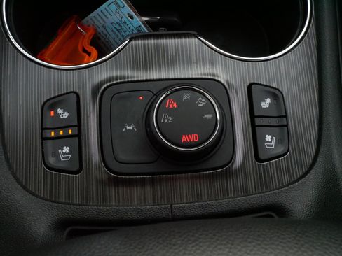 Used 2023 GMC Acadia SLT w/ Preferred Package image 34