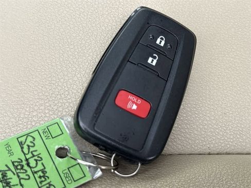 Used 2022 Toyota 4Runner SR5 Premium image 27