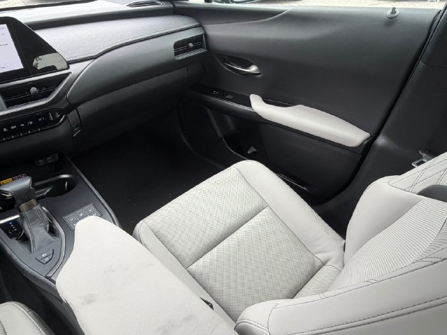 Certified 2024 Lexus UX 250h F Sport AWD/4WD image 16