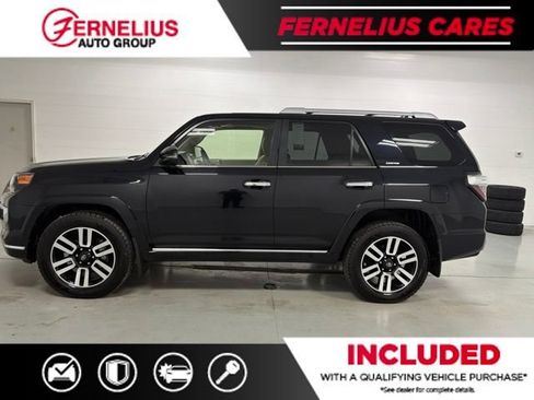 Used 2022 Toyota 4Runner Limited AWD/4WD image 4