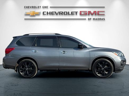 Used 2018 Nissan Pathfinder SL w/ Midnight Edition Package AWD/4WD image 2