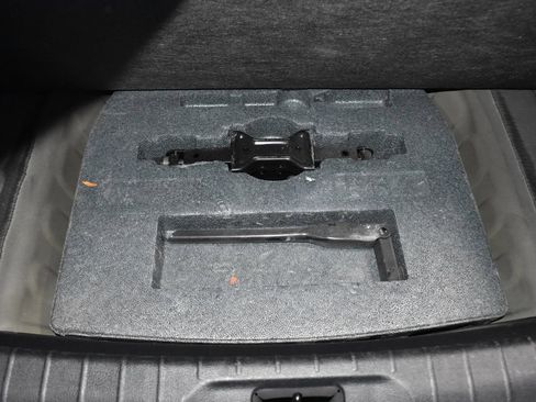 Used 2024 Nissan Altima 2.5 SV image 32