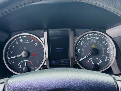 Used 2020 Toyota Tacoma SR5 image 11