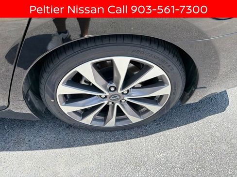 Certified 2023 Nissan Maxima Platinum w/ Sport Mat Group FWD image 9