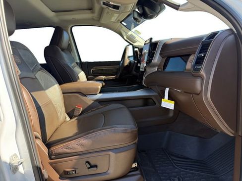 Used 2025 RAM 2500 Limited image 15