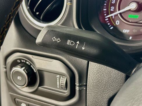 Used 2024 Jeep Wrangler Unlimited Sahara w/ Technology Group AWD/4WD image 11