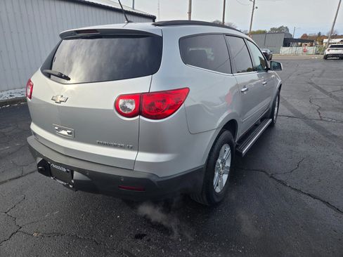 Used 2011 Chevrolet Traverse LT w/ Personal Connectivity Package image 3