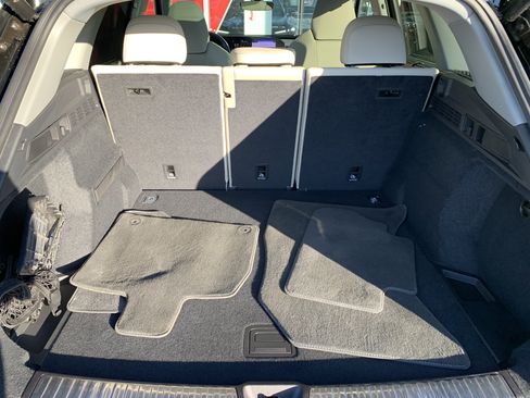 Certified 2025 Audi Q5 Premium Plus w/ Premium Plus image 23