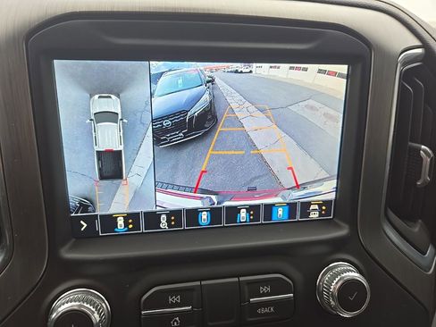 Used 2022 GMC Sierra 3500 Denali w/ Denali Ultimate Package image 23