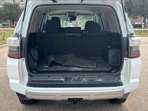 Certified 2024 Toyota 4Runner TRD Off-Road image 7