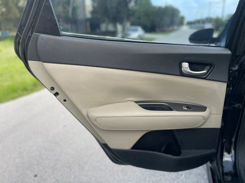 Used 2016 Kia Optima LX FWD image 29