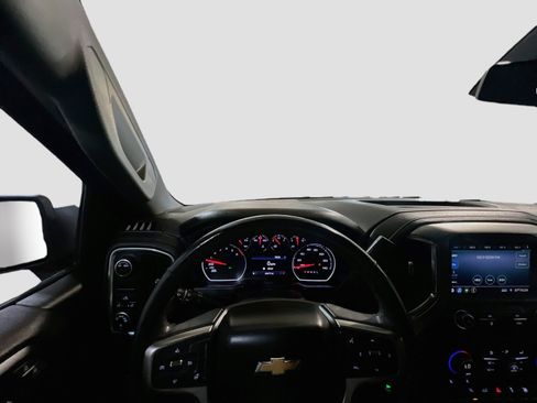 Used 2021 Chevrolet Silverado 1500 LT RWD image 7