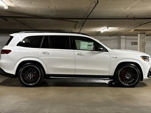New 2026 Mercedes-Benz GLS 63 AMG 4MATIC image 8