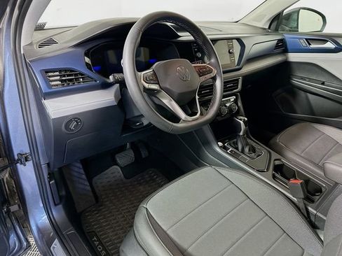 Used 2024 Volkswagen Taos SE FWD image 10