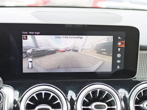 Used 2021 Mercedes-Benz GLB 250 GLB 250 4MATIC Sport Utility 4 image 25