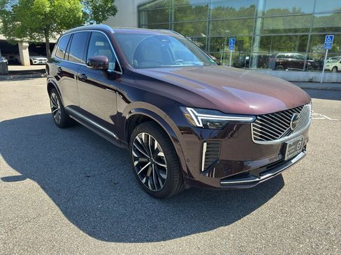 Certified 2025 Volvo XC90 T8 Ultra w/ Lounge Package AWD/4WD image 1