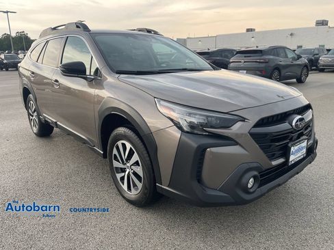 Used 2024 Subaru Outback Premium AWD/4WD image 7