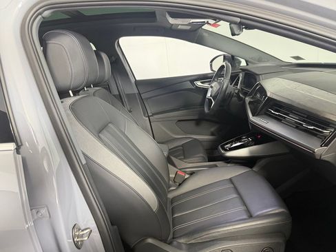 Used 2023 Audi Q4 e-tron Premium Plus w/ Premium Plus AWD/4WD image 30