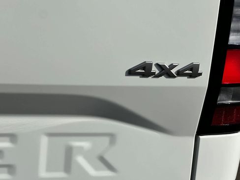 New 2026 Nissan Frontier S image 24
