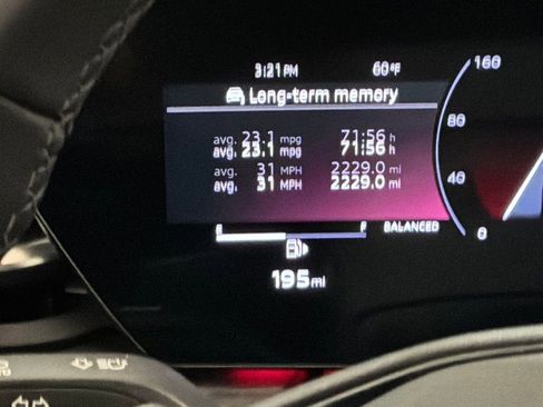 Used 2025 Audi Q5 Premium w/ Convenience Package image 15