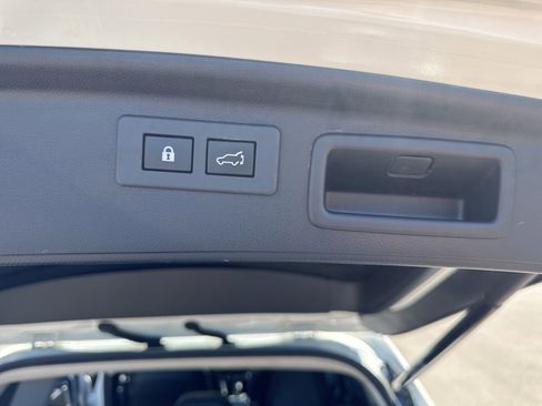 Used 2019 Subaru Forester Touring AWD/4WD image 19
