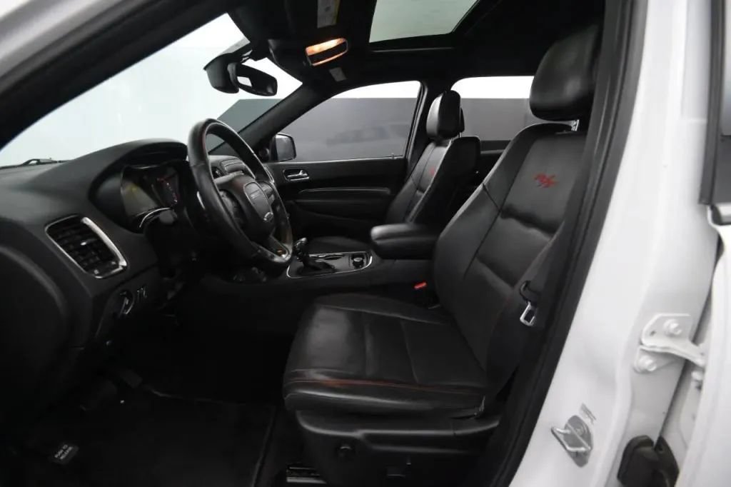 Used 2018 Dodge Durango R/T w/ Blacktop Package AWD/4WD image 32