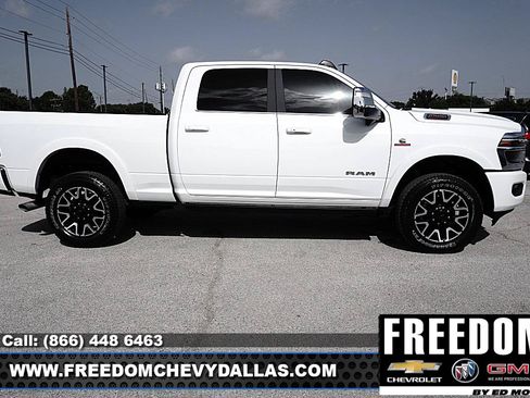 Used 2025 RAM 2500 Limited AWD/4WD image 42
