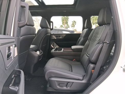 New 2026 INFINITI QX80 Autograph w/ Premium Cargo Package image 23