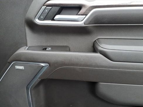 Used 2022 Chevrolet Silverado 1500 LTZ w/ LTZ Convenience Package II image 10