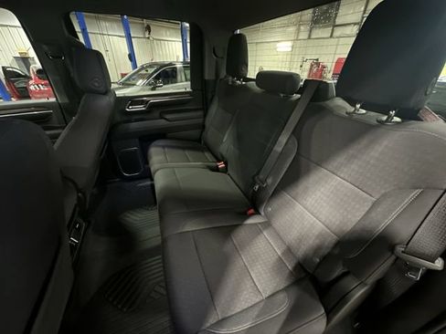 Used 2024 Chevrolet Silverado 2500 LT AWD/4WD image 30