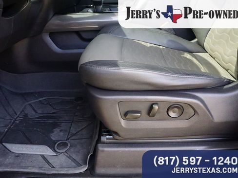 Used 2024 Chevrolet Silverado 1500 ZR2 w/ Technology Package image 18