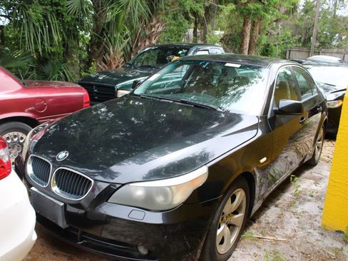 Used 2004 BMW 530i Sedan RWD image 1