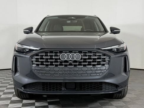 Certified 2025 Audi Q5 Premium w/ Convenience Package image 5