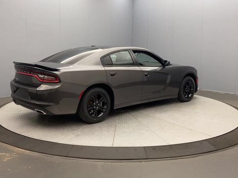 Used 2022 Dodge Charger SXT w/ Leather Interior Group RWD image 5