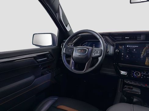Used 2025 GMC Sierra 1500 AT4 AWD/4WD image 25